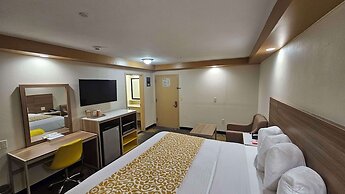 Econo Lodge Woodbridge