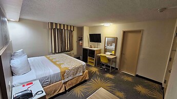 Econo Lodge Woodbridge