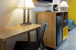 Days Inn & Suites by Wyndham Cherry Hill - Philadelphia