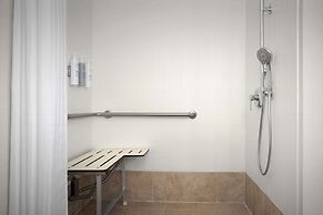 Spark by Hilton Tampa Brandon