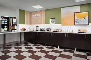 Spark by Hilton Tampa Brandon