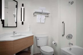 Spark by Hilton Tampa Brandon