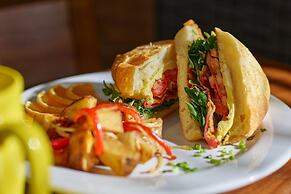 Four Points by Sheraton Salt Lake City Airport