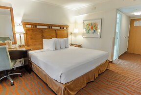 Irazu Hotel & Studios