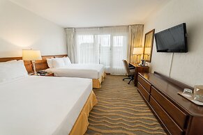 Irazu Hotel & Studios