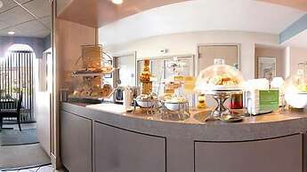 Ramada by Wyndham Lebanon
