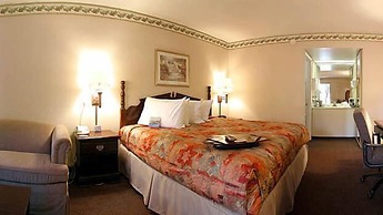 Ramada by Wyndham Lebanon