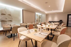 Eurostars Cristal Palace