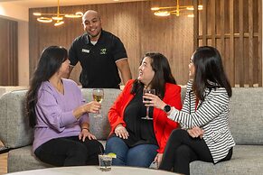 DoubleTree by Hilton San Francisco Airport