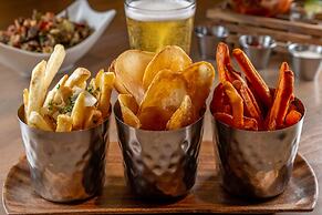 DoubleTree by Hilton San Francisco Airport