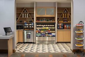 DoubleTree by Hilton San Francisco Airport