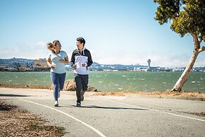 DoubleTree by Hilton San Francisco Airport