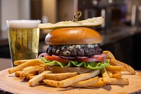 DoubleTree by Hilton San Francisco Airport