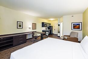 Candlewood Suites Lenexa - Overland Park Area by IHG