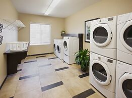 Candlewood Suites Lenexa - Overland Park Area by IHG