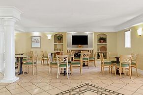 La Quinta Inn by Wyndham Tampa Bay Pinellas Park Clearwater