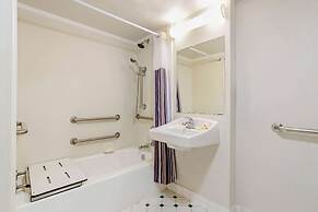 La Quinta Inn by Wyndham Tampa Bay Pinellas Park Clearwater