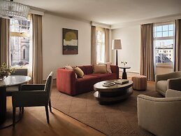 The Huntington Hotel