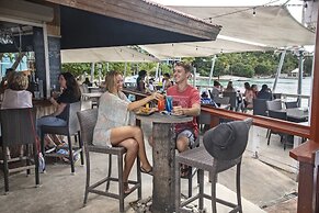 Secret Harbour Beach Resort