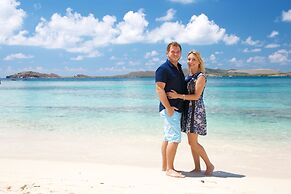 Secret Harbour Beach Resort