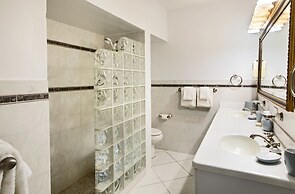 Secret Harbour Beach Resort