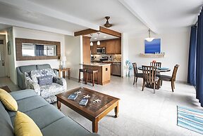 Secret Harbour Beach Resort