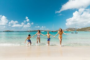 Secret Harbour Beach Resort