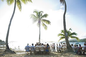 Secret Harbour Beach Resort