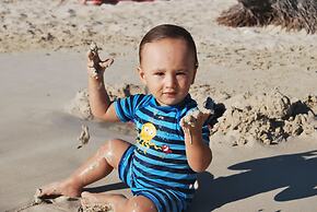 Secret Harbour Beach Resort