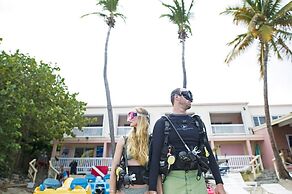 Secret Harbour Beach Resort