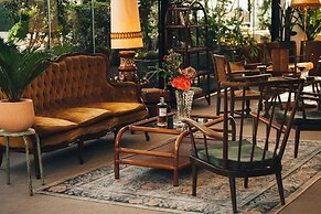 Terrass'' Hotel