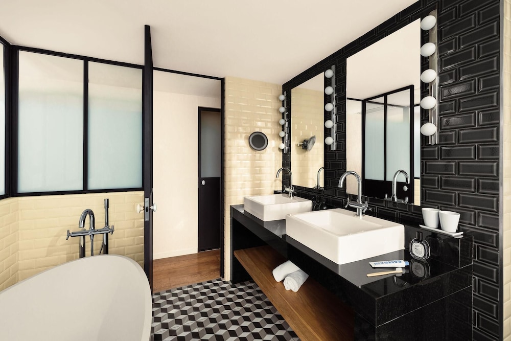 Terrass'' Hotel