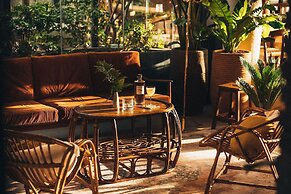 Terrass'' Hotel