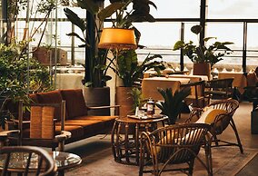 Terrass'' Hotel