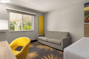 Days Inn by Wyndham Williams