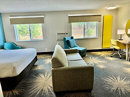 Days Inn by Wyndham Williams