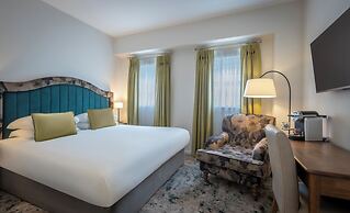 The House Hotel
