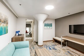 Atheneum Suite Hotel