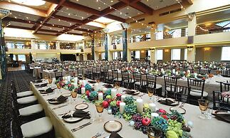 Atheneum Suite Hotel