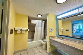 Days Inn by Wyndham Ruther Glen Kings Dominion Area