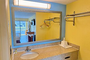 Days Inn by Wyndham Ruther Glen Kings Dominion Area