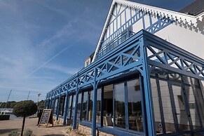 Best Western Plus Hôtel Le Roof