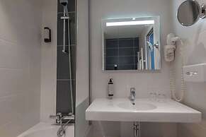 Best Western Plus Hôtel Le Roof