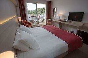 Best Western Plus Hôtel Le Roof