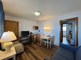 Mariner Inn and Suites