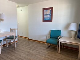Mariner Inn and Suites