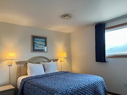 Mariner Inn and Suites