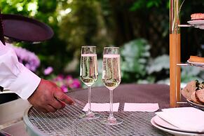 York Pavilion Hotel, Sure Hotel Collection by Best Western