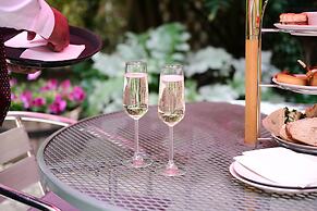 York Pavilion Hotel, Sure Hotel Collection by Best Western