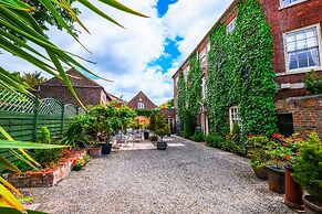 York Pavilion Hotel, Sure Hotel Collection by Best Western